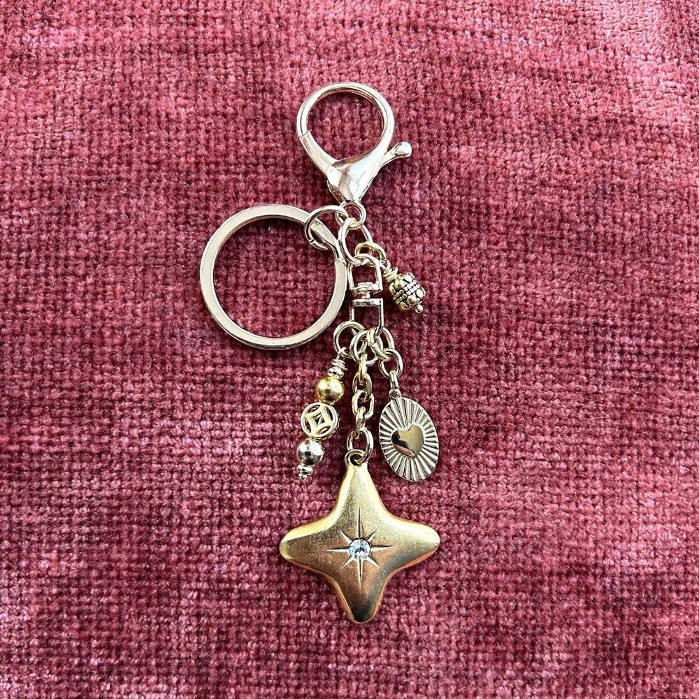 New TWINKLING STAR Bag Charm Gold Tone ✨